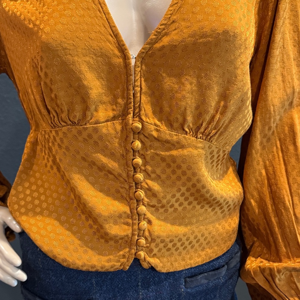 Sanctuary Mustard Gold Textured Button-Front Blouse (M) - Picture 4 of 7